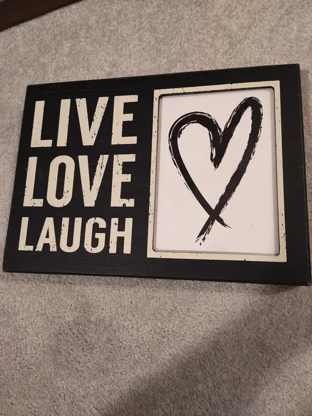 Small Wall Décor With Picture in Home Décor & Accents in Ottawa - Image 3