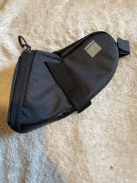 OOHVS 1.5L under seat bag (for bicycles)