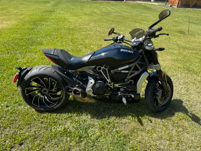I'm selling my 2016 Ducati Xdiavel S, a stylish cruiser with only 3901 kilometers. This bike feature...
