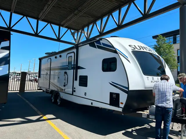2021 Sunset Trail Super Lite RV in Travel Trailers & Campers in Revelstoke - Image 3