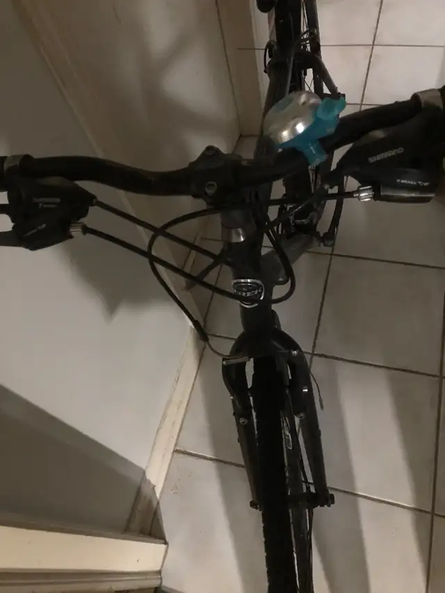 Trek hybrid bike for sale or trade in Road in City of Toronto - Image 7