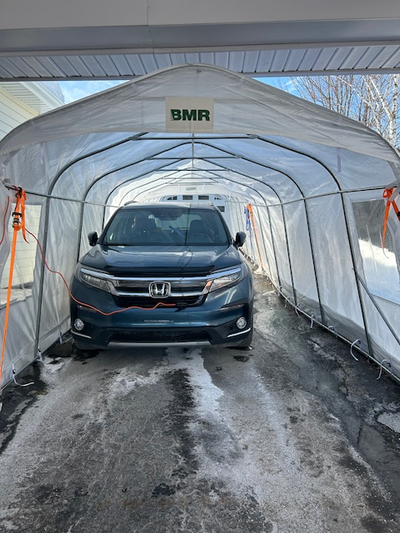 Je désire vendre mes abris d'hiver pour voiture. Pas pratique pour mon terrain. Payé plus de $1000 e...