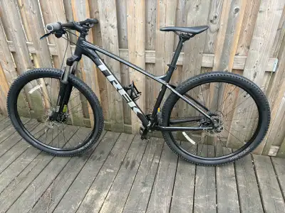 TREK MARLIN 5. LARGE 29’r. BEAUTY, View more
