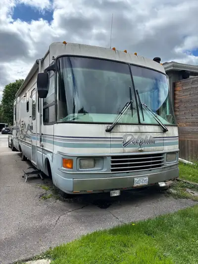 1997 motor home 198000 kns Interior is in great shape , Has generator , two aircontioners. Two tvs ,...