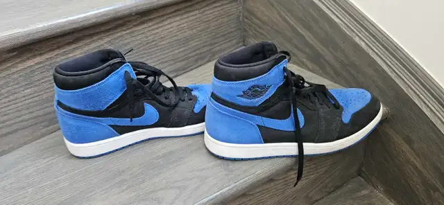 Jordan 1 - size 11 - used two times in Men's Shoes in Markham / York Region - Image 4