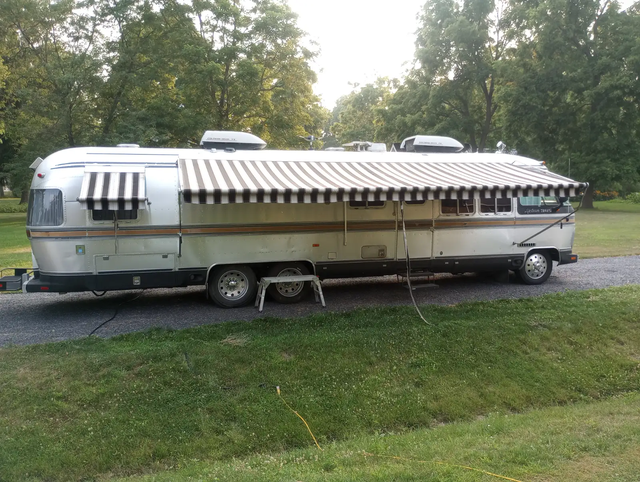 1987 Airstream Motorhome in RVs & Motorhomes in Brockville - Image 3