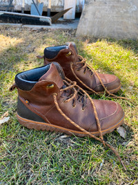 Men’s Bogs casual hiker shoes