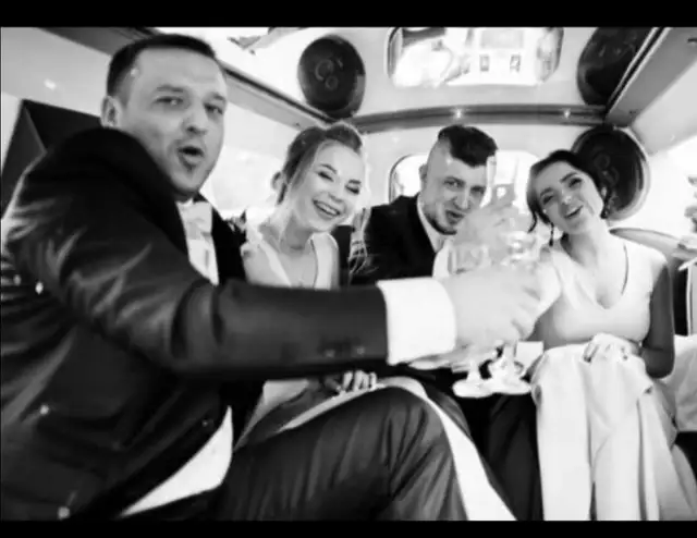 LIMOS & SUVLIMOUSINES in Friendship & Networking in St. Catharines - Image 7