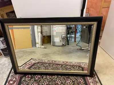 I have for sale a Decorative Mirror. In excellent condition. Dimensions: 41.5" L x 1" W x 30" H Aski...