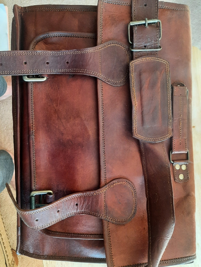 Leather Laptop Carrying Case in Laptop Accessories in Edmonton