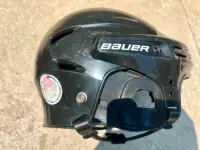 Bauer 2100 Hockey Helmet (CSA, HECC, CE)