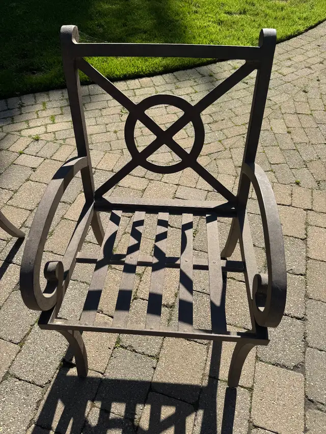 Outdoor Bench plus two Chair Set in Patio & Garden Furniture in Mississauga / Peel Region - Image 6