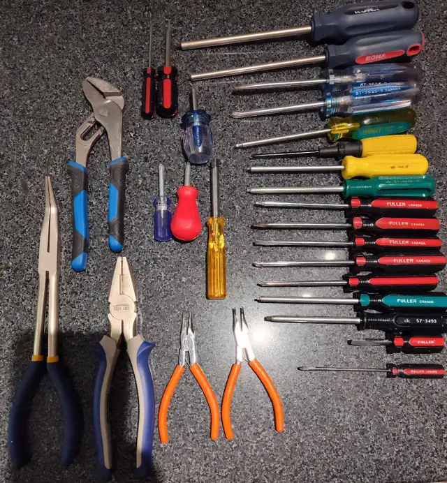 Screwdriver and Pliers Set