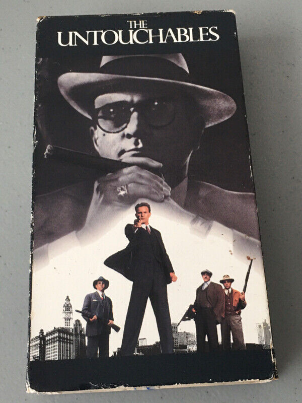 The Untouchables Movie VHS Video Cassette dans CD, DVD et Blu-ray  à Ville de Montréal