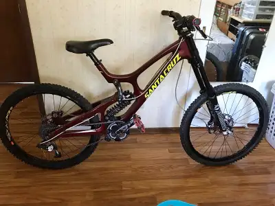 Santa Cruz V10 Medium 26 inch wheels, View more