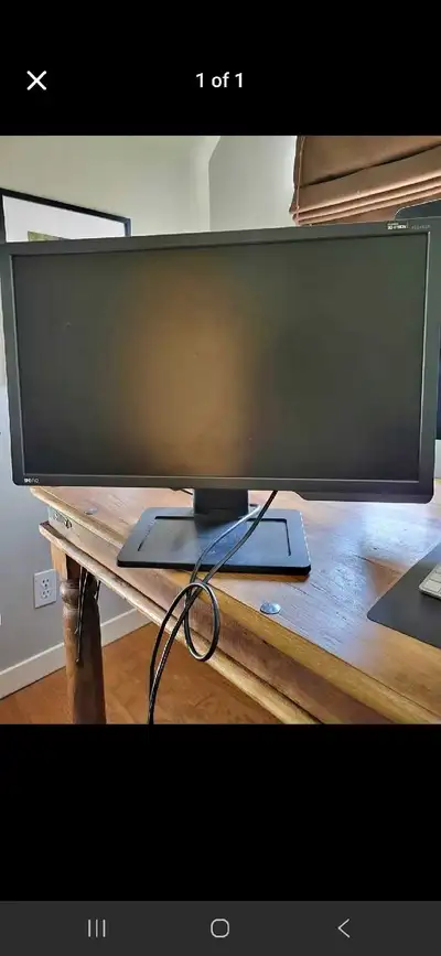 Mint condition, has HDMI, DVI-D and VGA. Great for esports. Also open for trades - looking for a 144...