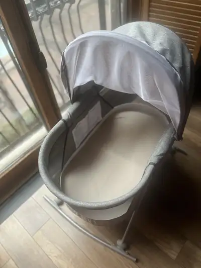 Safety 1st - Nap n Go Rocking Bassinet, View more