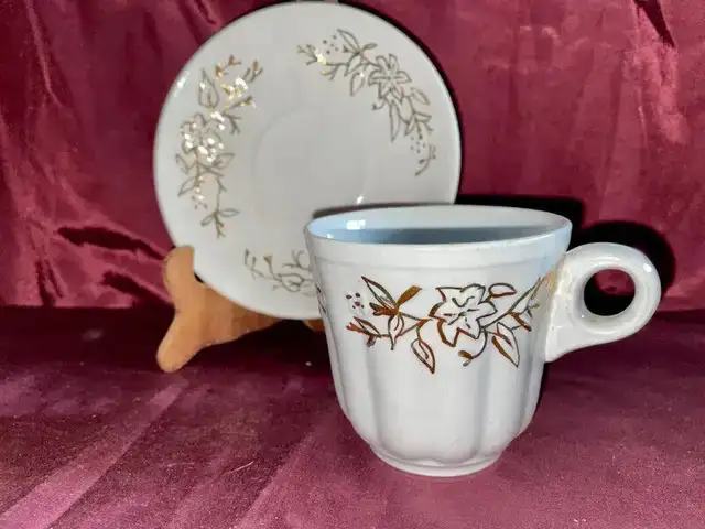 Lot of 16 Antique W and E Corn Burslem White Ironstone Dishes in Arts & Collectibles in Mississauga / Peel Region - Image 10