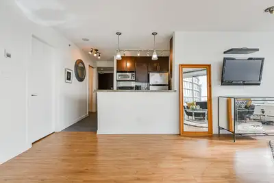Looking for a comfortable downtown home without the cost of renting an entire apartment? Multiple pr...