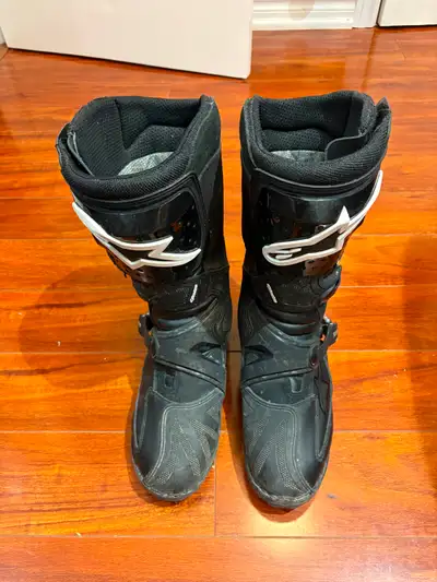 Selling as I'm leaving the country. Retails new for $850. Price is firm, pickup only! Check out my o...