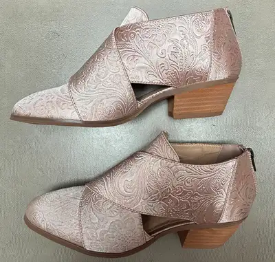 NEW Booties / bottines - Very Volatile Los Angeles 7.5, View more