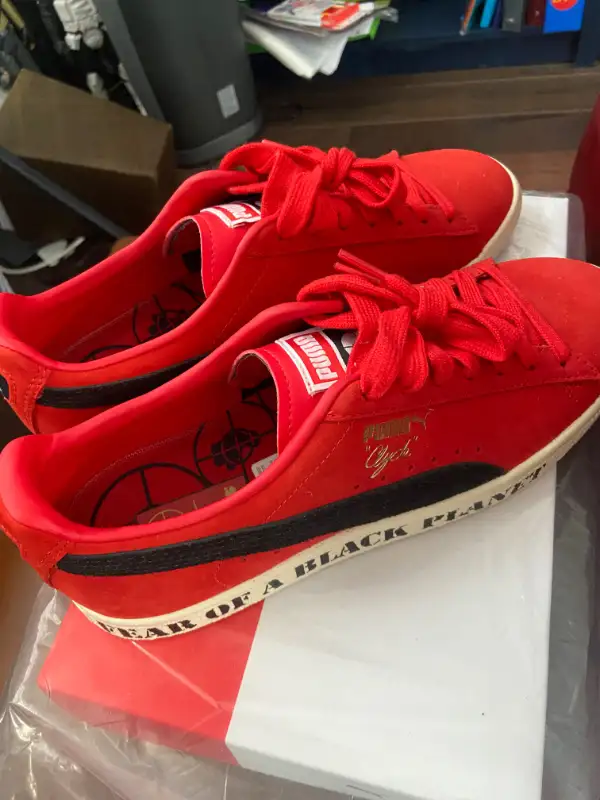 Mens Puma Public Enemy Sneakers Fear of a Black Planet Size 9 LT in Men's Shoes in Oshawa / Durham Region - Image 6