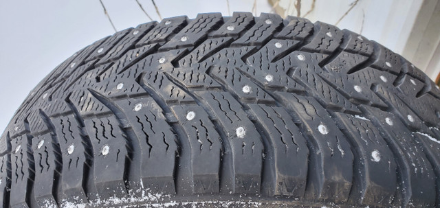 Pneus d'hiver clouté 215/65R16 dans Pneus et jantes  à Longueuil/Rive Sud - Image 3