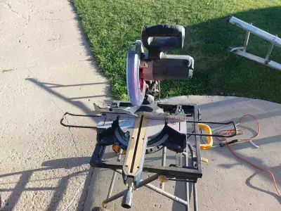 Mastercraft 10" Hawkeye laser mitre saw with foldable table, View more