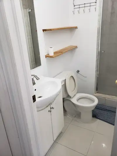 Room for rent near york university