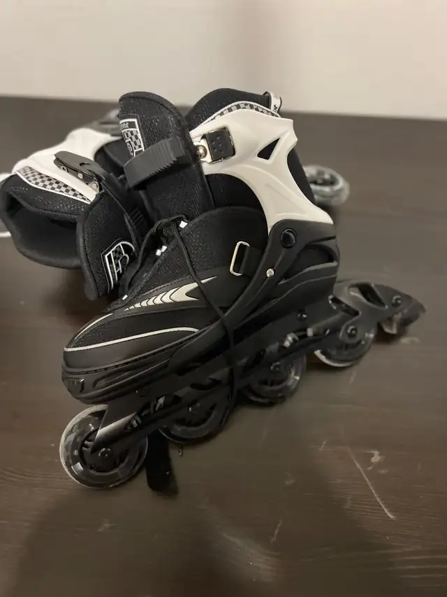 Adult Inline Skates in Skates & Blades in City of Montréal - Image 2