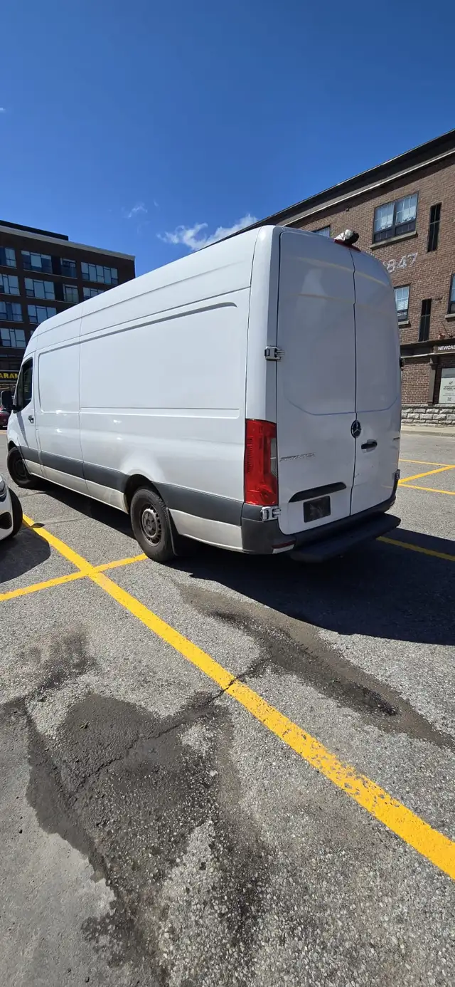 Mercedes sprinter527572001022945283