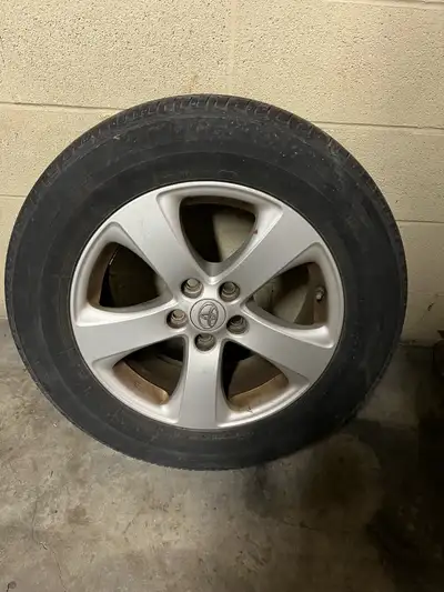 GENUINE TOYOTA OEM SIENNA ORIGINAL EQUIPMENT 17” ALLOY WHEELS WITH TPMS SENSORS BOLT PATTERN: 5x114....