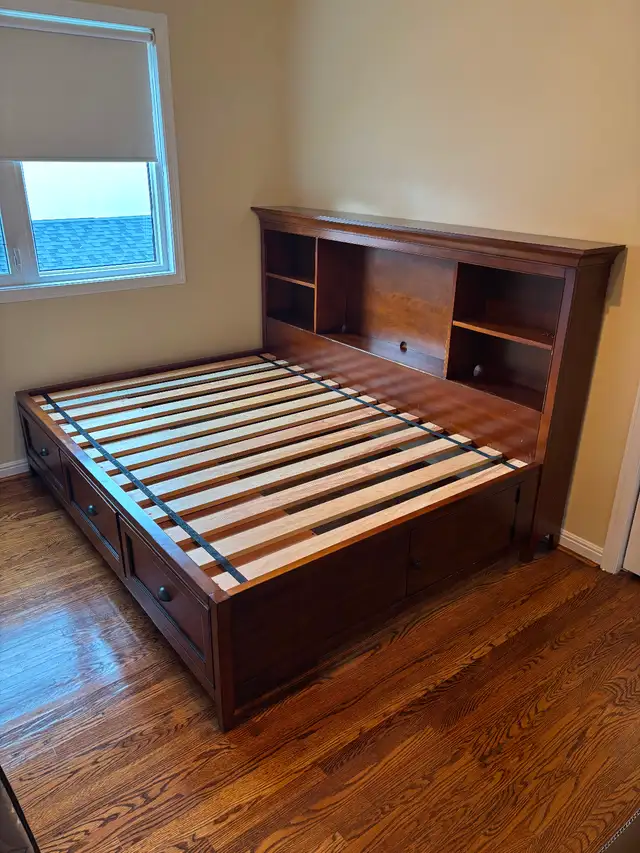 Bookcase double bed in Beds & Mattresses in Mississauga / Peel Region - Image 2