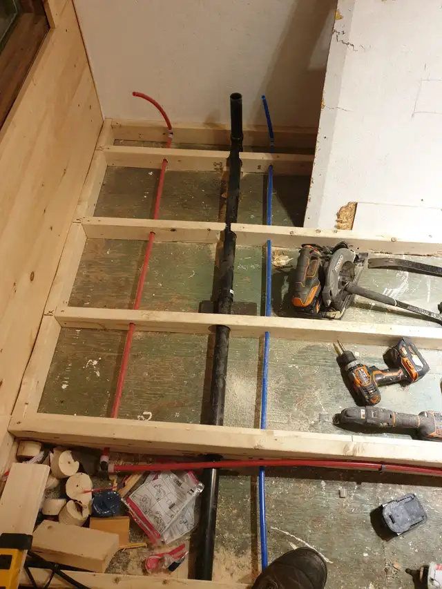 Wamted room or suite- pay rent and offering renovation/farm help