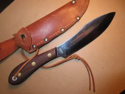 Canadian hunter / trapper knife pre-owned camping German made - thick blade w leather sheath Stainle...