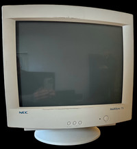 17” NEC MultiSync 75 CRT Monitor 
