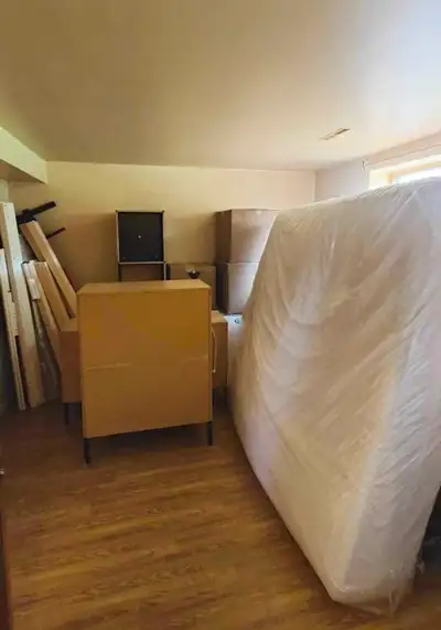 PAS CHER POUR LIVRAISON DE LIT ET MATELAS…SEULEMENT À MONTRÉAL, Voir plus