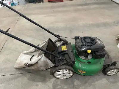 Gas Lawn mover for sale. Still very good condition. Only asking $100 for it.