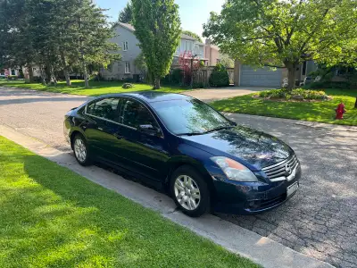 267,000kms Auto Runs and drives well Clean interior Cold A/C Good commuter car Some rust around whee...