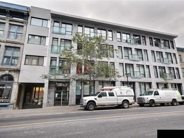 One month free-Old Port Montreal - $2,350/M-One Bedroom (3 1/2)