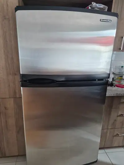 Frigidaire KitchenAid 33×65×29, View more