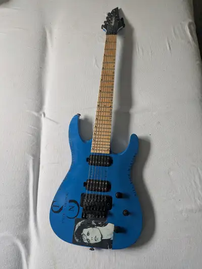 Selling my Jackson soloist floyd rose seven string great condition don't really want to part with it...