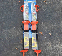 Brand New Kids Cross Country Ski with Bindings andPoles 