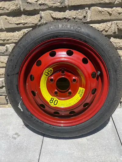 I'm offering a Kumho T125/80D15 95M spare tire in brand new condition. It has a max speed of 80km/h....