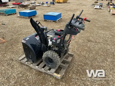 30" Craftsman Dual Stage Snow Blower 16.5 HP (342cc) Briggs & Stratton Engine The good: Engine works...
