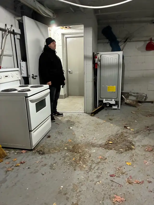 Junk Removal64985459645570121