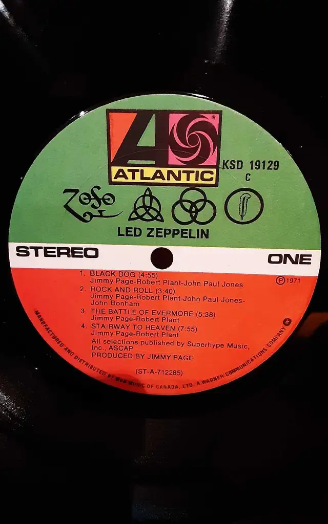 LED ZEPPELIN  - VINYL - CASSETTES - BOXSET CD'S in CDs, DVDs & Blu-ray in Oakville / Halton Region - Image 7