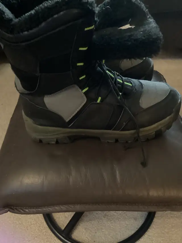 Men’s Winter Boots in Men's Shoes in Calgary - Image 5
