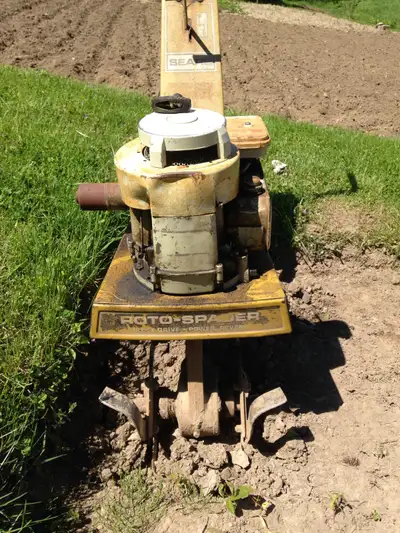 Wanted: 1975 Sears Roto-Spader for parts, View more