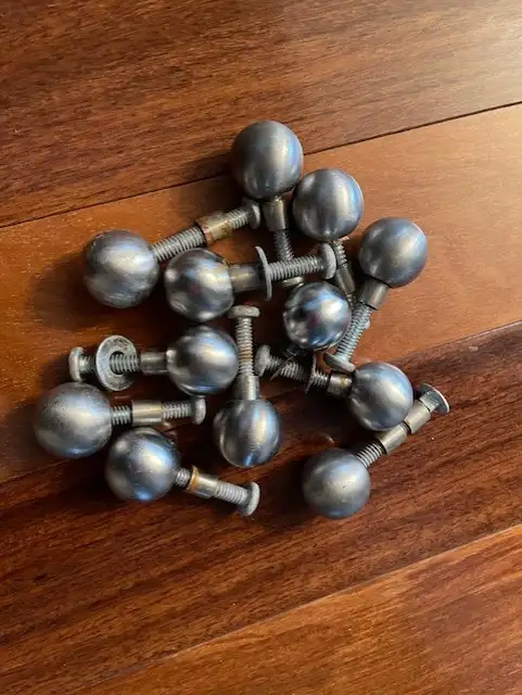 6 Various Kinds of Pulls and Knobs428820866773166081